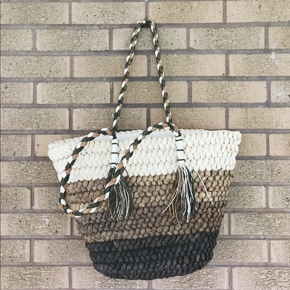 Handbags - Straw Purse